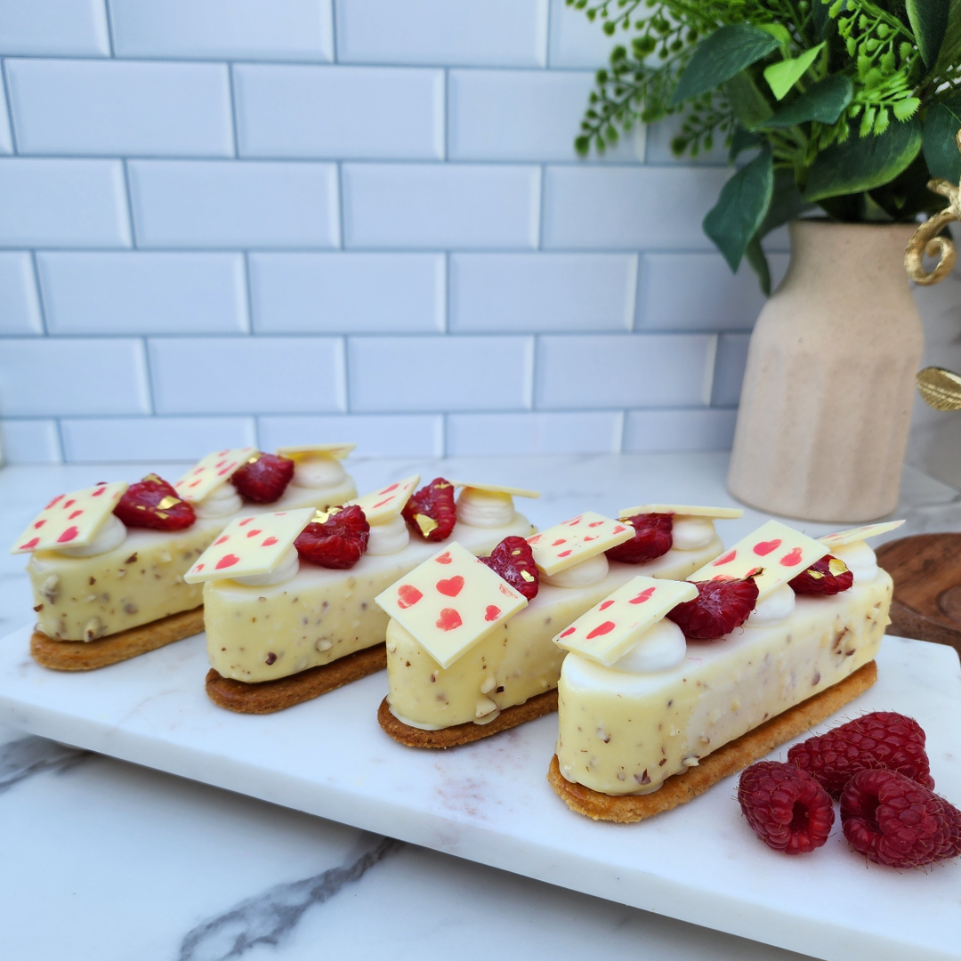 Mousse Cake Keylime and Raspberry