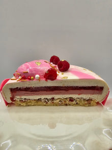 Vanilla Strawberry Cake Slice